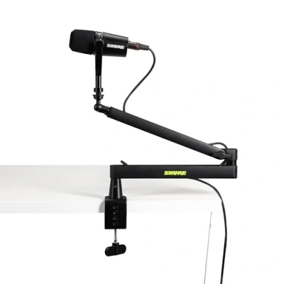 Imagen de Shure by Gator Soporte premium de perfil bajo para micrófono escritorio; totalmente ajustable podcasts, streaming y configuraciones home office (SH BROADCAST2)