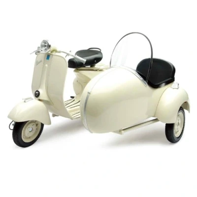 Imagen de Nueva Ray 48993 Vehículo + Vespa para Coche 1/6o