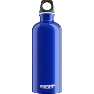 Imagen de SIGG Traveller Dark Blue botella cantimplora (0.6 L), con tapa hermética sin sustancias nocivas, de aluminio ligera
