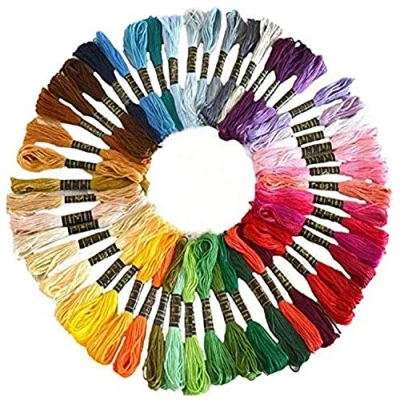 Imagen de Cleana Arts 50 Colores Hilos de Bordar, Punto Cruz Herramientas con Accesorios, Bordado Kit Usado en Costura y Para Hacer Pulseras, 8m (50 Colores)
