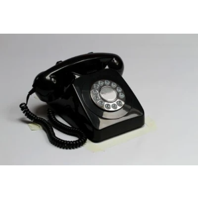 Imagen de GPO 746 Teléfono fijo de botones con estilo retro los años 70 Cable en espiral, timbre auténtico Negro