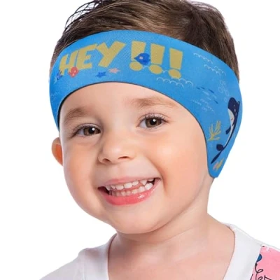 Imagen de MoKo Diadema de Natación Impermeable, Banda Cabeza Ajustable Antideslizante Protección Orejas Cabello Fijación Tapones Patrón Animal Lindo para Piscina Playa Niños 3 a 9 Años, M, Tiburón Azul Claro