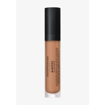 Imagen de BareMinerals BarePro 16HR Wear All Skin Perfecting Matte Corrector 7,5 ml
