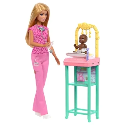 Imagen de Barbie Bebé Doctora con Muñeca Rubia a la Moda Bata Rosa, 1Barbie de Bebés Accesorios y Muebles para Bebé, JCR72