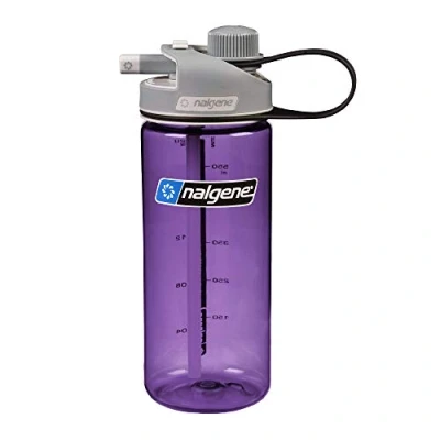 Imagen de Nalgene Sustain Tritan Botella de agua multibebida sin BPA hecha con material derivado del 50% residuos plástico, 20 onzas, color morado