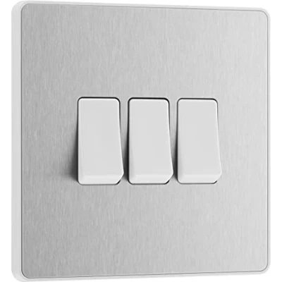 Imagen de BG Interruptor eléctrico de luz pared triple, 2 vías, placa frontal sin tornillos, bordes redondos, Evolve, acero cepillado, 20 A, 16 AX, PCDBS43W