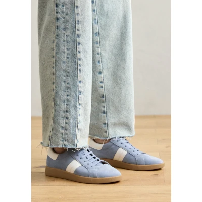 Imagen de Geox Meleda Zapatillas, Mujer, Talla: 41, Light blue/white Zapatos
