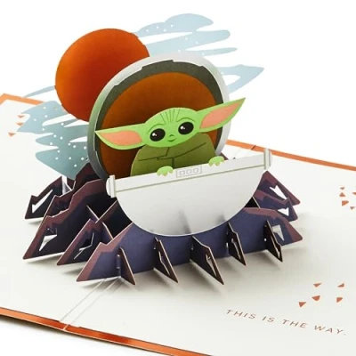Imagen de Hallmark Star Wars: The Mandalorian, tarjeta 3D y desplegable para cualquier ocasión, Grogu cápsula espacial, cumpleaños, día del padre, hijo, papá, sobrino, tema cobre