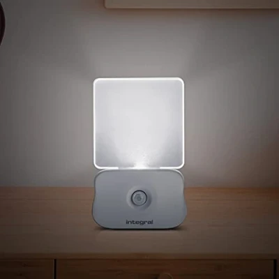 Imagen de Integral Luz nocturna LED con sensor de movimiento, enchufe, detector rellanos, escaleras, entradas, cocinas, dormitorios, dormitorio bebé [Clase energía A+] Transparente 2PK