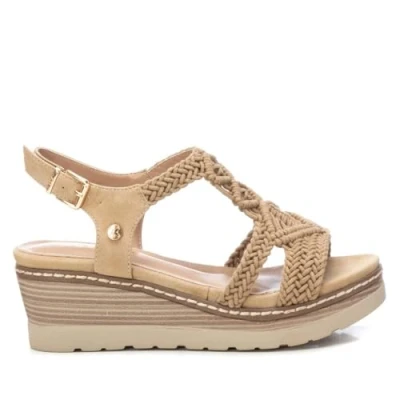 Imagen de XTI Sandalia Mujer Beige Calzado Cómodo y Versátil Moda casual Modelo 14283804 (Talla 37)