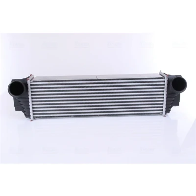 Imagen de NISSENS 96100 Intercooler BMW: 5 Touring, GT