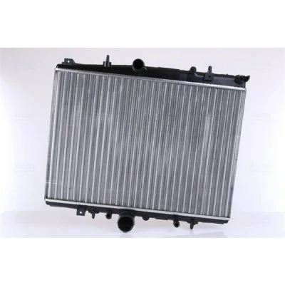 Imagen de NISSENS 63703 Radiador, refrigeración del motor Aluminio 380 549 26 Aletas unidas mecánicamente PEUGEOT: 406 Berlina, 607 Berlina