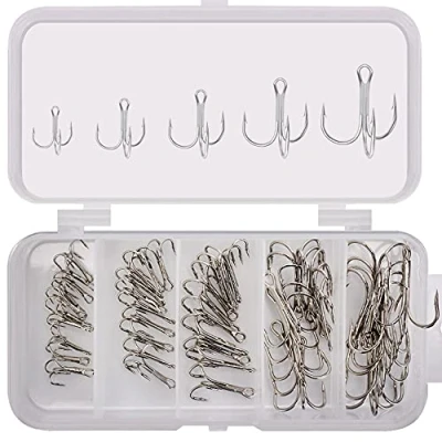 Imagen de ANCLLO 50pcs Kit de Anzuelos triples Pesca Acero con Alto Contenido Carbono Agudos y Fuertes Curvas Redondas para cebos Duros Plata