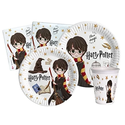 Imagen de Ciao Kit Vajilla de Fiesta Harry Potter para 24 personas (112 pcs: platos Ø23cm, Ø18cm, vasos 250ml, 40 servilletas 33x33cm) papel compostable eco friendly