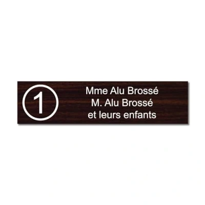 Imagen de Placa grabada para nombre y número buzón autoadhesivo, 10 x 2,5 cm, personalizada, 1 a 3 líneas, madera