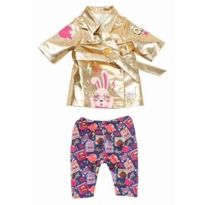 Imagen de Zapf Creation BABY born Happy Birthday Muñecas de 43cm Para Manos Pequeñas, El Juego Creativo Promueve la Empatía y Las Habilidades Sociales. Edad: 3+. Incluye Gabardina, Pantalones Percha 830802
