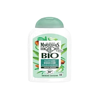 Imagen de Le Petit Marseillais Champú Douceur Almendra &amp; Aloe Vera BIO (botella de 240 ml) para cabello delicado 98% ingredientes origen natural, sin sulfato y silicona
