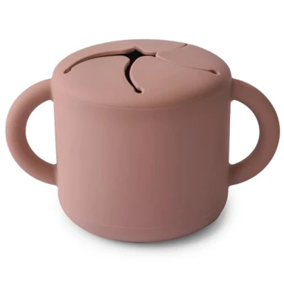 Imagen de Mushie Snack Taza de Silicona Fiambrera Infantil para Llevar Antiderrame y Resistente al Lavavajillas Microondas Caja Aperitivos Segura Niños Pequeños Niñas Cloudy Mauve