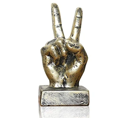 Imagen de LEPENDOR Decoración de Escultura Mano Estatua Dedo Decoraciones Escritorio Resina para el hogar y la Oficina (Dorado, Victoria Dedos)