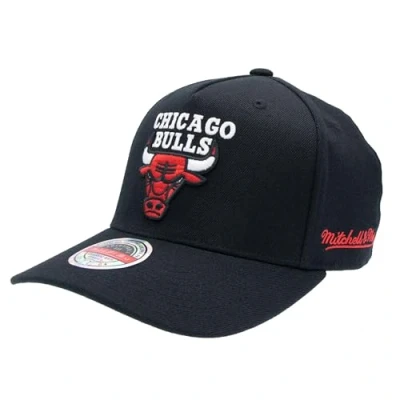 Imagen de Mitchell &amp; Ness NBA Classic Red Eazy Snapback La nueva colección con logotipo clásico de Bulls Gorra visera plana cierre ajustable, Negro , Talla única