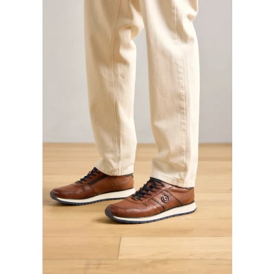 Imagen de bugatti IVO Zapatillas, Hombre, Talla: 42, Cognac Zapatos