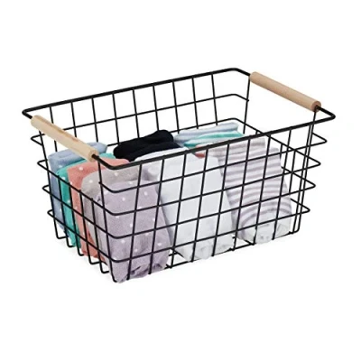 Imagen de Relaxdays Cesta Metálica Rejilla Alambre Asas Madera, Canasto Almacenaje Rectangular, 16x31x21cm, Negro