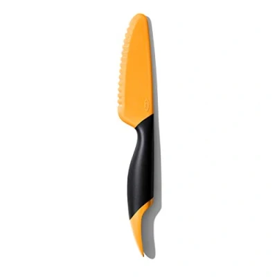 Imagen de OXO Good Grips Cuchillo para pelar mangos, dientes serrados, color naranja