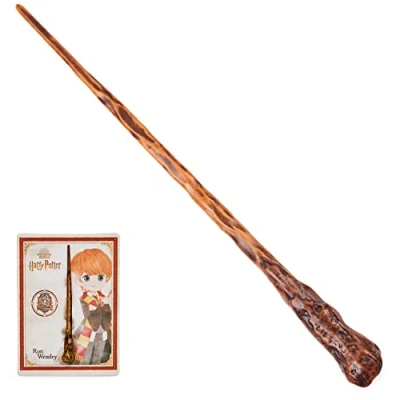 Imagen de HARRY POTTER WIZARDING WORLD Varita Ron Weasley DELUXE Auténtica de 30 cm con Tarjeta Hechizo 6062058 Juguetes Niños 6 Años +