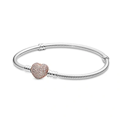 Imagen de Pandora Icons Pulsera de plata con cadena serpiente cierre corazón chapada en oro rosa 14 quilates y circonitas cúbicas transparentes, 18