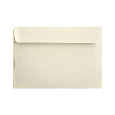 Imagen de Netuno 100 sobres acanalados color crudo DIN C5, cierre autoadhesivo, solapa recta sin ventana, 162 x 229 mm, 120 g, marfil