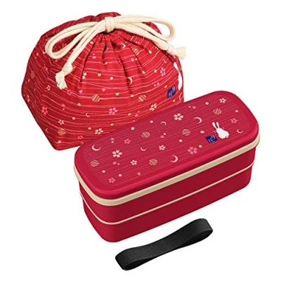 Imagen de OSK PW 28C Juego de caja bento tradicional japonesa, diseño conejo y luna, versión renovada, apto para microondas lavavajillas, incluye palillos bolsa Bento, color rojo