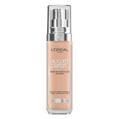 Imagen de L&#039;Oreal Paris Make up Designer Accord Parfait, Base de maquillaje acabado natural con ácido hialurónico, tono piel medio 4.5N, 30 ml