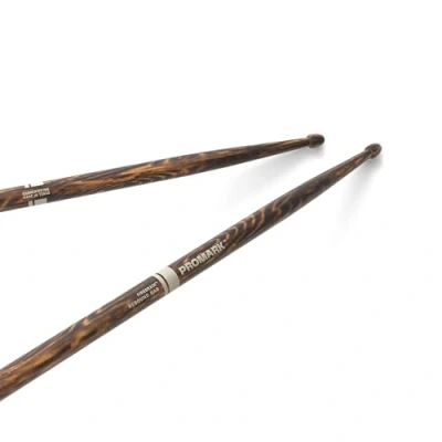 Imagen de ProMark FireGrain Hickory Rebound Baquetas 5AB Mayor durabilidad para una percusión intensa Punta de madera bellota Diseño equilibrado 1 par