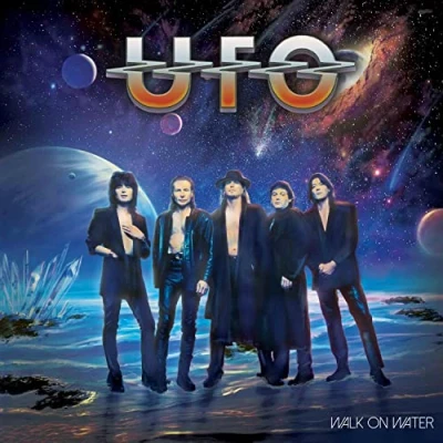 Imagen de Walk on water [Vinilo]