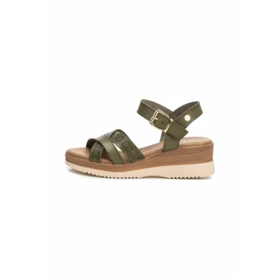 Imagen de XTI Sandalia Mujer Kaki Calzado Cómodo y Versátil Moda casual Modelo 14385103 (Talla 40)