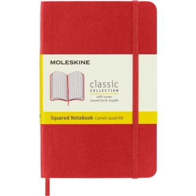 Imagen de Moleskine Cuaderno Clásico con Hojas Cuadriculadas, Tapa Blanda y Cierre Elástico, Color Rojo Escarlata, Tamaño Pequeño 9 x 14 cm, 192