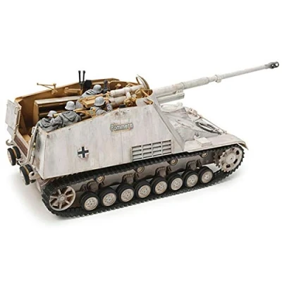 Imagen de Tamiya 1/35 Nashorn Heavy Tank Destroyer Plastic Kit de Modelo, Color Beige (TAM35335)