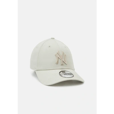 Imagen de New Era York Yankees MLB League Essential Tonal Stone 39Thirty Stretch Cap M L