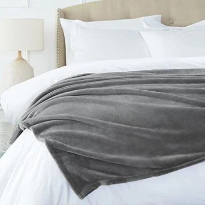 Imagen de Amazon Basics Manta arrullo de Felpa Terciopelo Suave, no calefactable, Gris, 168 x 229 cm