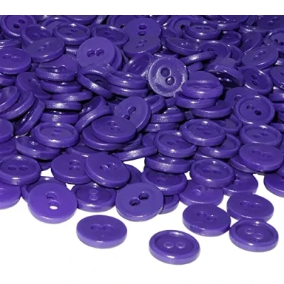 Imagen de AERZETIX C56322 Juego de 100 Botones redondos para costura Ø11.5x2.2mm con 2 agujeros diámetro apertura 2mm color violeta en plástico decoración mercería moda