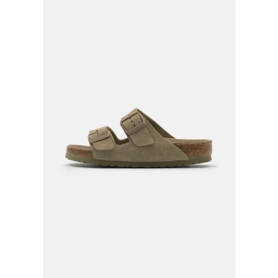 Imagen de Birkenstock Arizona SOFT Footbed Unisex Pantuflas, Talla: 41, Faded khaki Zapatos