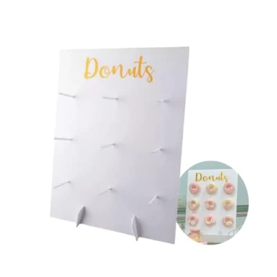 Imagen de soporte de pared madera con capacidad para 9 donas, reutilizable, rústico, mesa postre, donas boda, cumpleaños, fiesta familiar, festival, decoración que no se vuelca