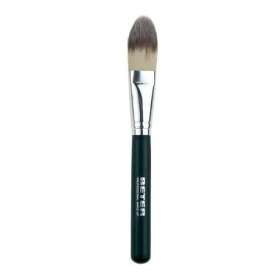 Imagen de Brocha plana de maquillaje líquido, fluido, pelo sintético, cruelty free, Professional Makeup, ideal para base