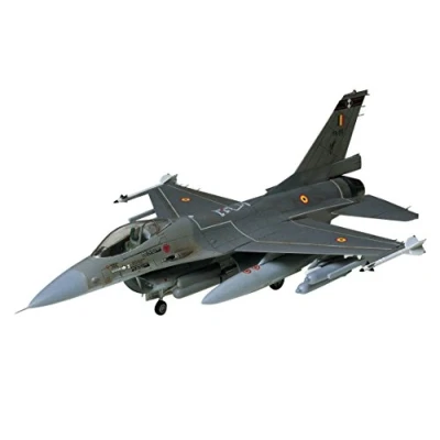 Imagen de Tamiya 60701 General Dynamics Lockheed F 16 Fighting Falcon Kit escala 1/72