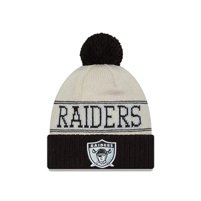 Imagen de New Era Las Vegas Raiders NFL 2023 Sideline Historic Knit Beanie OTC Gray Black One Size