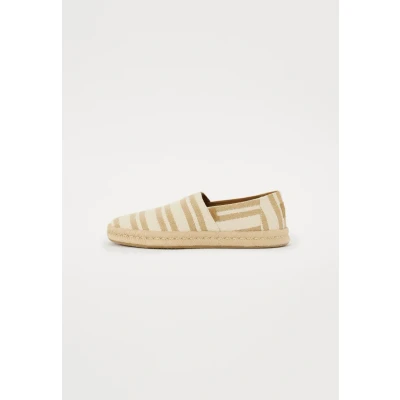 Imagen de TOMS Alpargata Alpargatas, Hombre, Talla: 40.5, Tan Zapatos