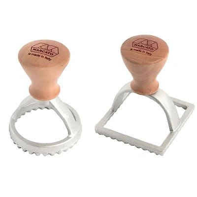 Imagen de Marcato Kit de Moldes para Raviolis y Galletas, Formas Raviolis, Cortadores Galletas,Molde Redondo 58 mm + Molde Cuadrado mm. Modelo: Raviolè