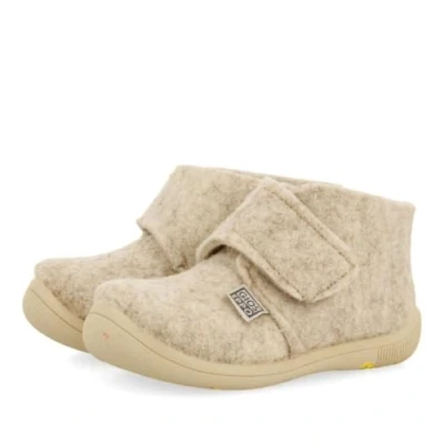 Imagen de Gioseppo Scipio Unisex Pantuflas para niños, Talla: 22, Beige Zapatos