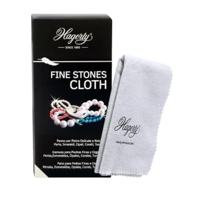 Imagen de Hagerty Fine Stones Cloth 36 x 30 cm Paño para joyas impregnado de algodón pulido eficiente con esmeraldas, perlas, ópalos, corales y turquesas