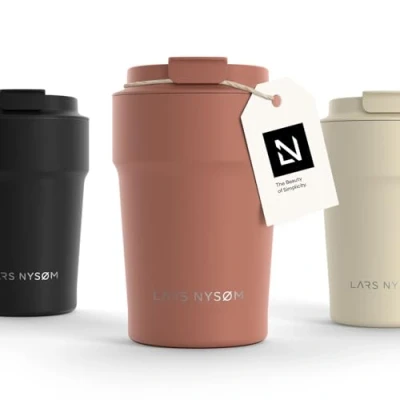Imagen de LARS NYSØM Taza térmica café para llevar Termo de 0,5 litros con aislante Travel mug acero inoxidable a prueba fugas el y té (Brick Red, 500ml)